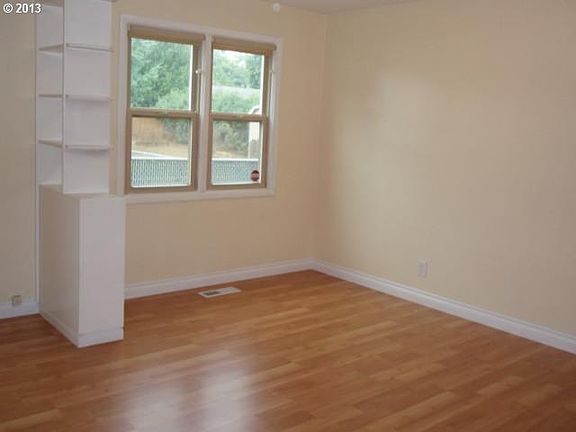 4th image of 3507 E 12th St