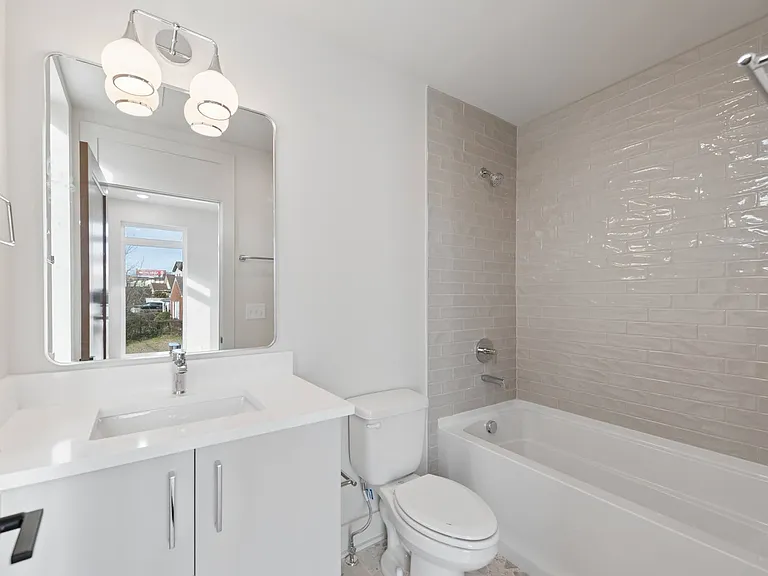 3916 Delaware Ave — Photo 24