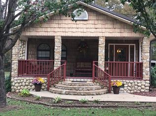 122 W Countiss St, Bruce, MS 38915