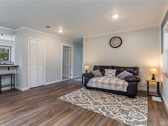 5th image of 7886 Allison Ave