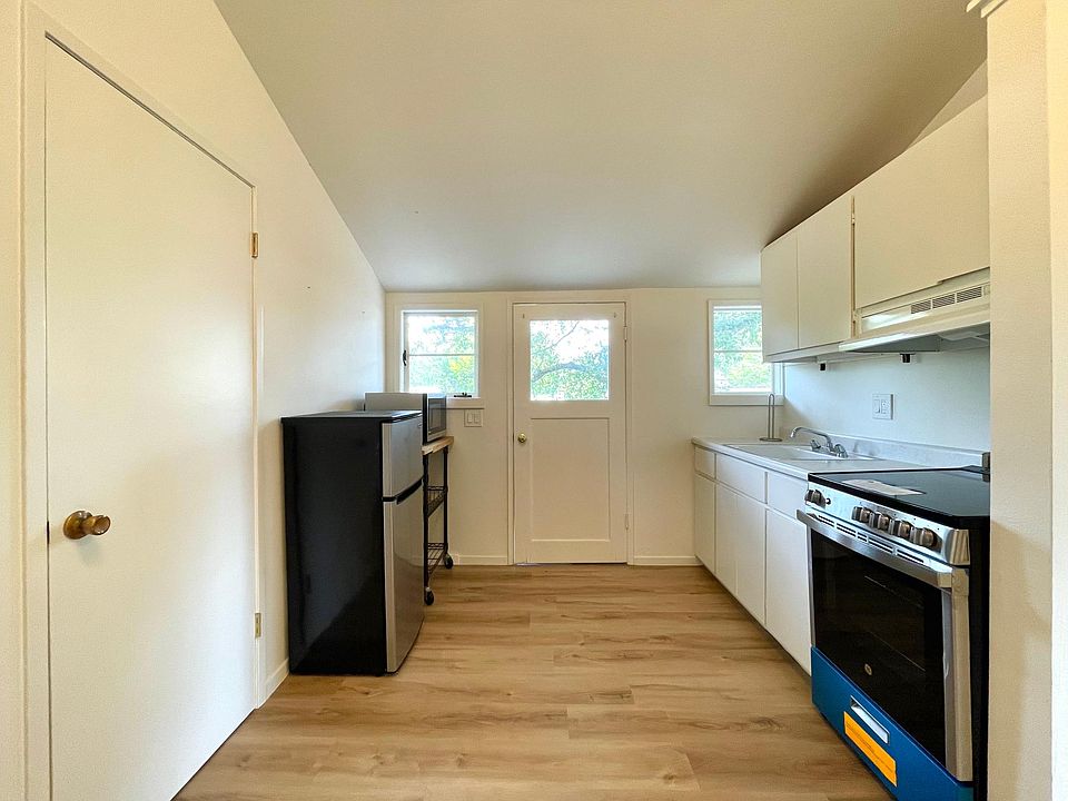 1st image of 316 Laurel Ave #A