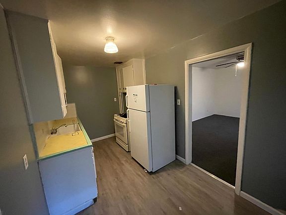 4th image of 2508 C St #7