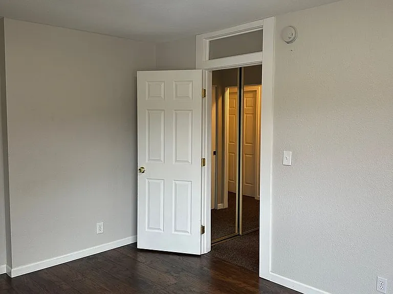1295 Elegante Ln — Photo 17