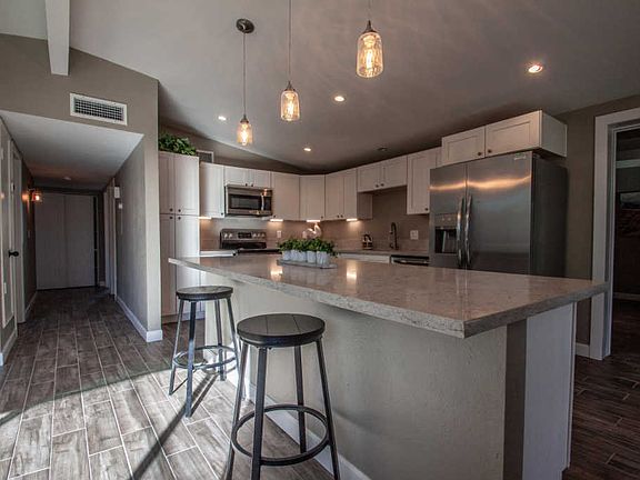 2nd image of 8722 E Shiloh Pl