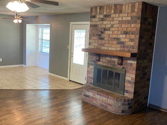 3rd image of 5031 Eastridge Dr