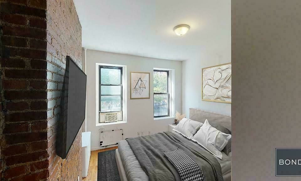 1st image of 1492 1st Ave APT 2S