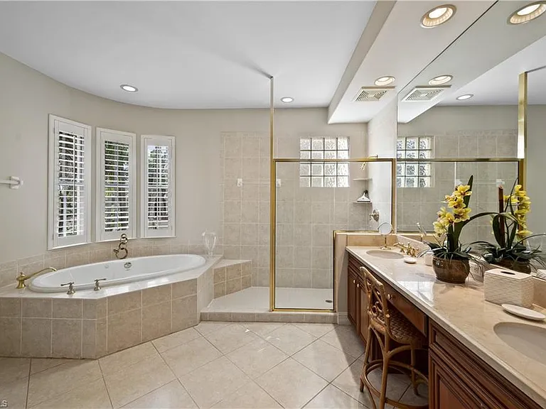 2658 Bolero Dr #9-2 — Photo 22