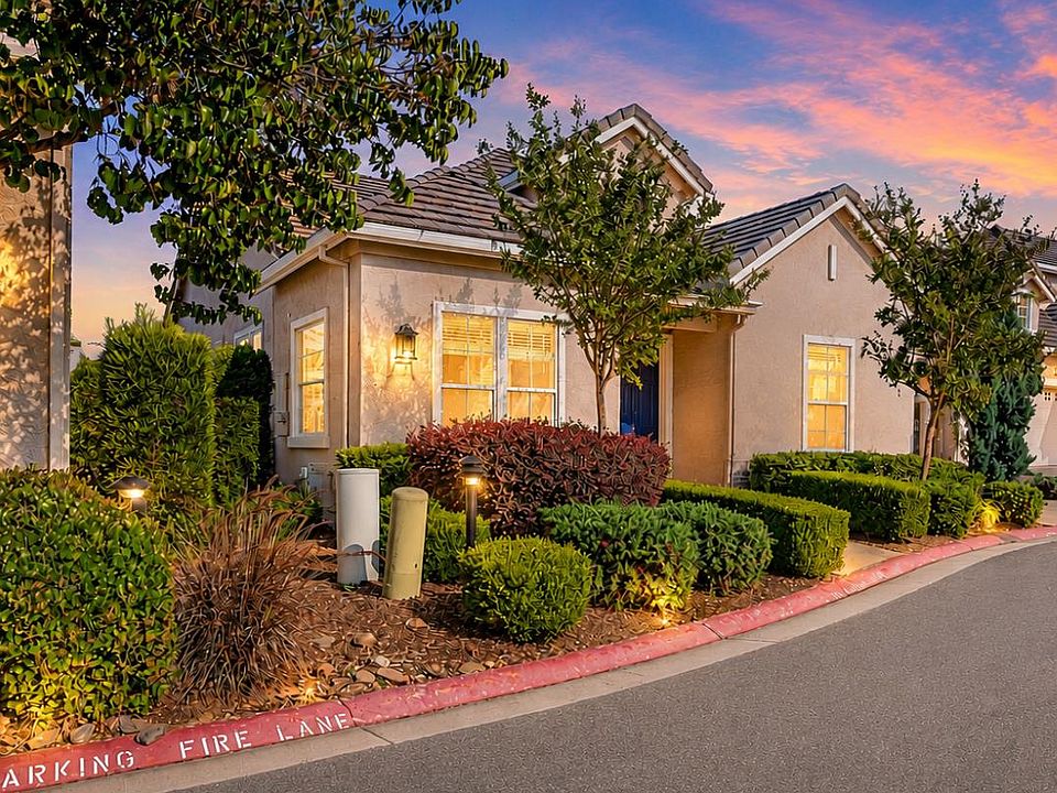 1st image of 3851 Park Dr