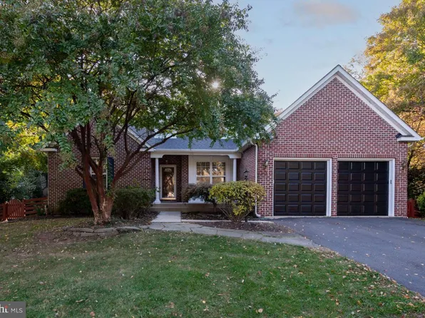 9002 Weir St, Manassas, VA 20110