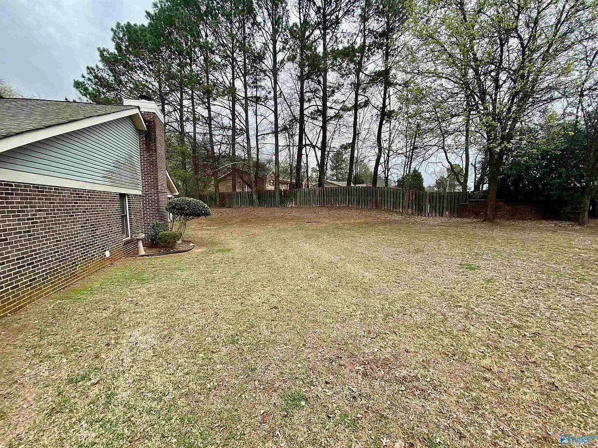 Building Photo - 1110 Liberty Dr #1110