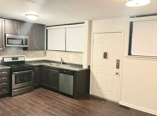 902 S May St, Chicago, IL 60607