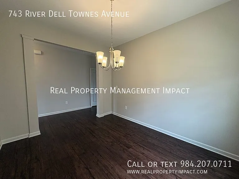 743 River Dell Townes Ave — Photo 11