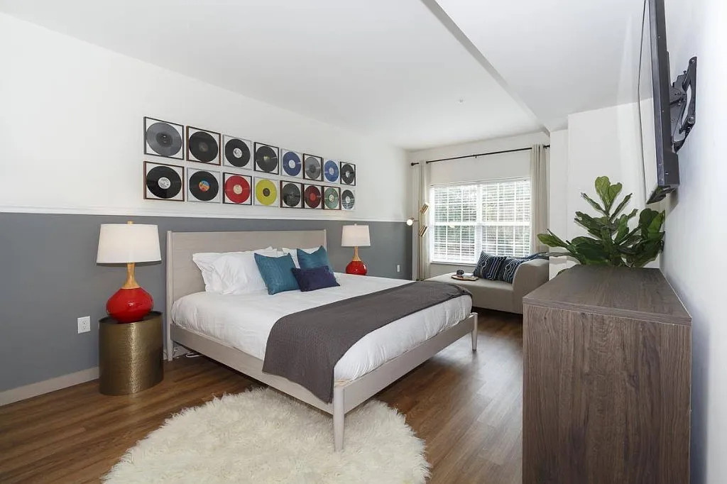 1 bed, 1.0 bath, $3,075 — Photo 3