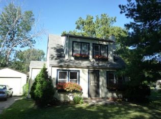 3912 Macalaster Dr NE, Saint Anthony, MN 55421