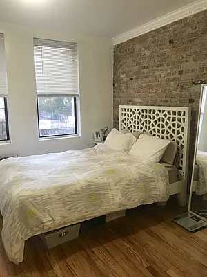 Rented by REAL New York | media 14