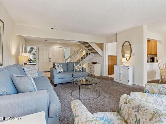 5th image of 2004 BEACH WOOD Road