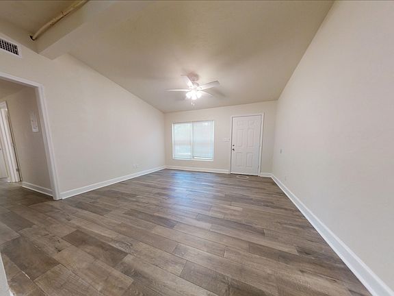 3rd image of 1694 Sharkey St