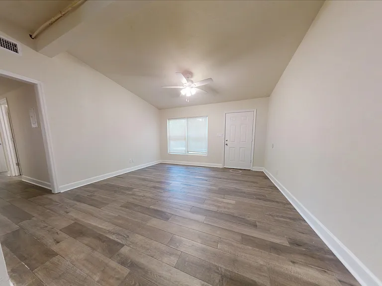 1694 Sharkey St — Photo 2
