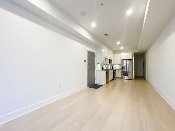 4th image of 4016 Georgia Ave NW Unit 1