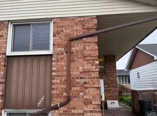 1271 Ottawa St S #2, Kitchener, ON N2E 1L9