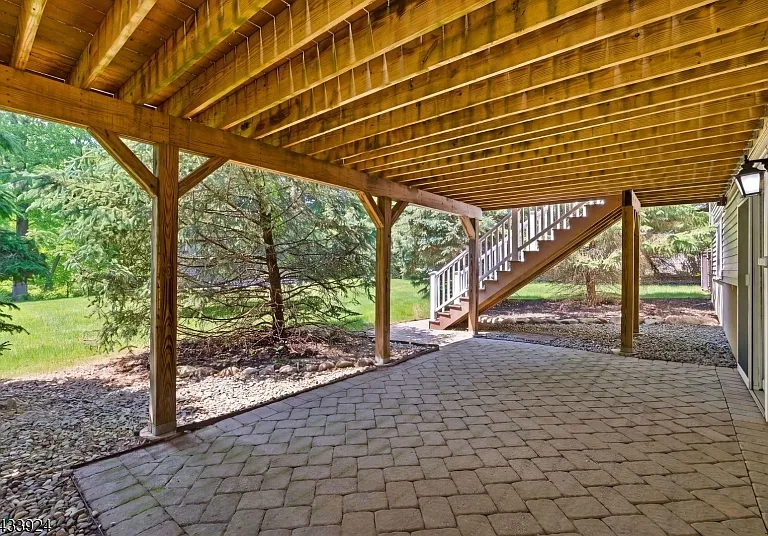 42 Spring Valley Rd — Photo 43