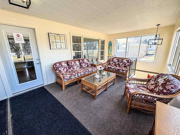 2nd image of 6058 N McKinley Rd