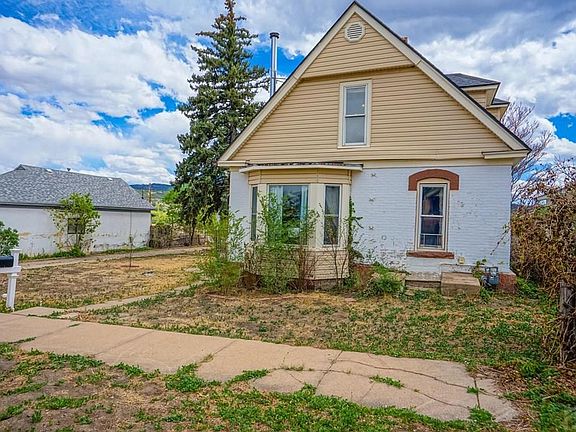 3rd image of 318 E Baca St