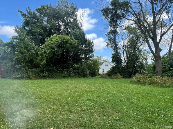 40075 13th St, Ecorse, MI 48229