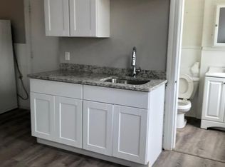 570 Douglas Ave UNIT 2F, Providence, RI 02908