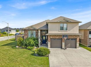 404 Brown Cres, Amherstburg, ON N9V 0C2