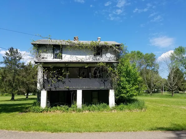 118 Sycamore St, Powhatan Point, OH 43942