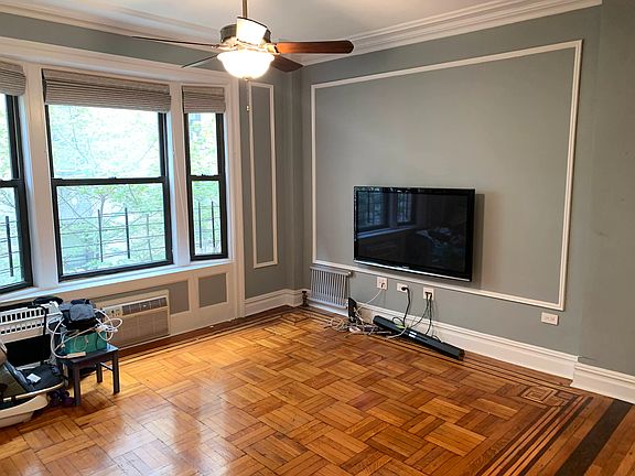 4th image of 314 W 100th St APT 35