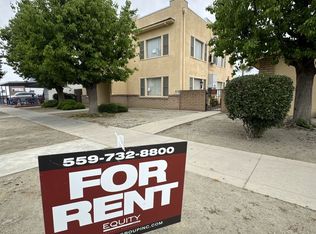 1124 E St APT A, Reedley, CA 93654