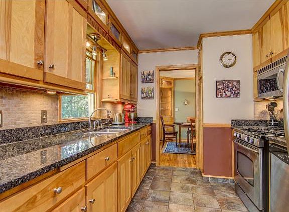 3rd image of 2534 Arbor Dr
