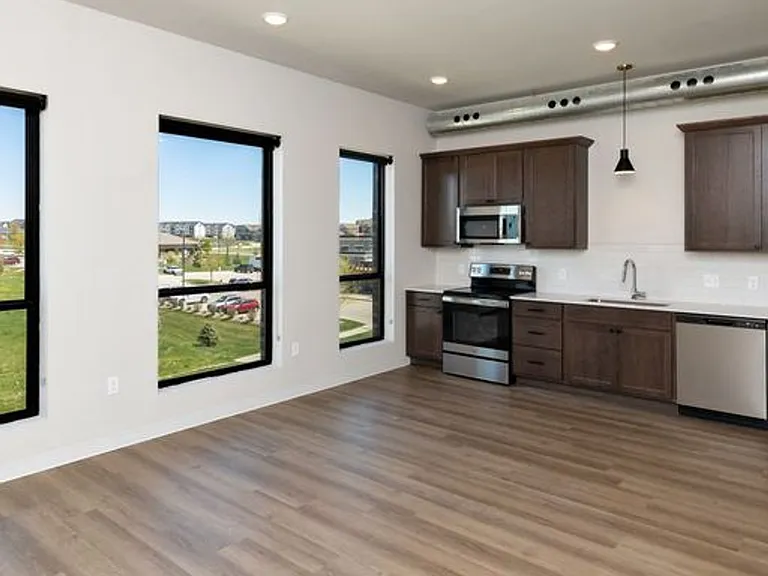 Vintage Lofts - Ankeny — Photo 15
