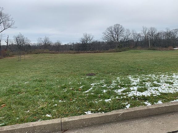 3rd image of 101 Bypass Plaza Dr