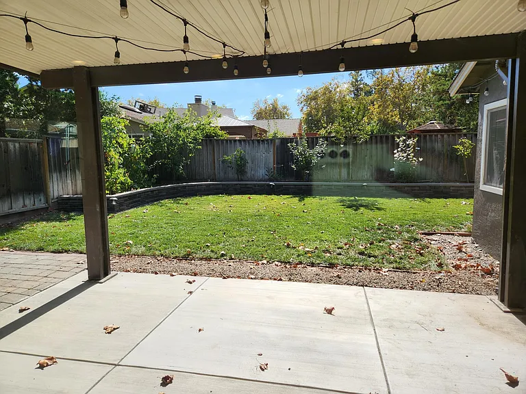 4190 Crisfield Ln — Photo 16