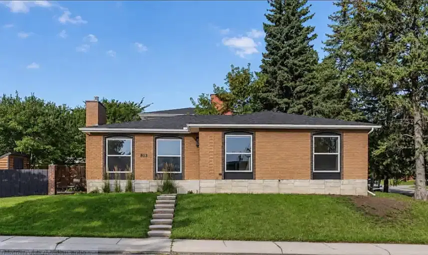 3 bed, 2.0 bath, $2,250 — Photo 2