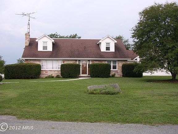 2nd image of 4746 Heckman Dr