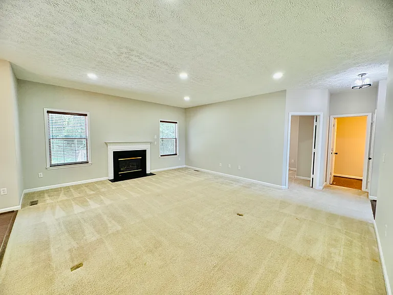 52 Lightfoot Dr — Photo 7