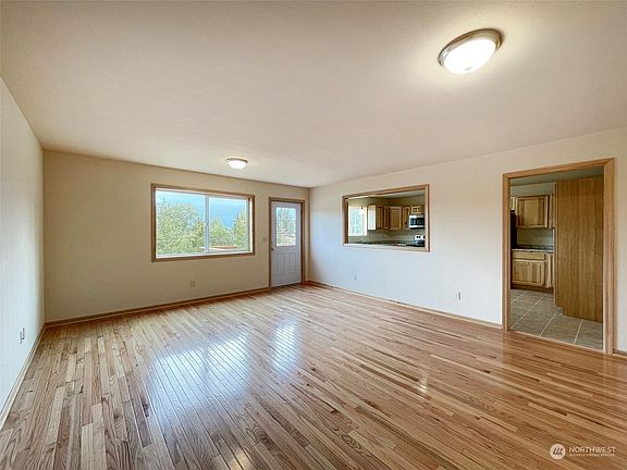 3rd image of 1621 W 12th Street