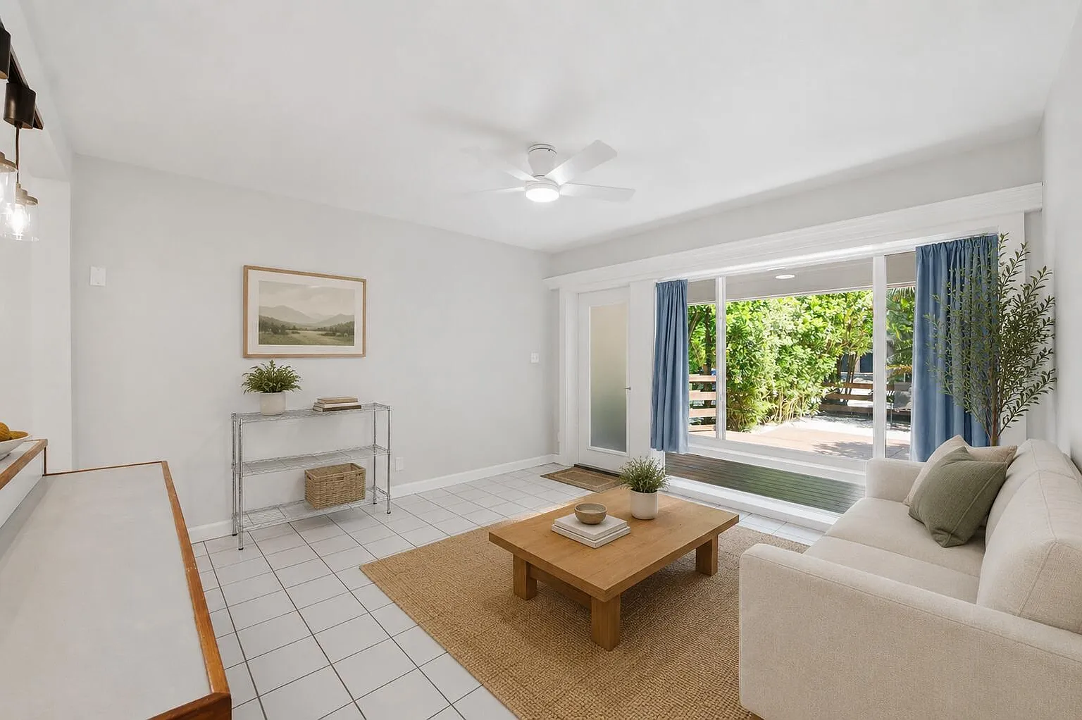 2 bed, 1.0 bath, 800 sqft, $2,700 — Photo 2
