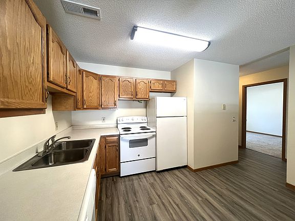 5th image of 852 Highview Dr Unit C