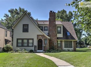 3 E 69th Ter, Kansas City, MO 64113