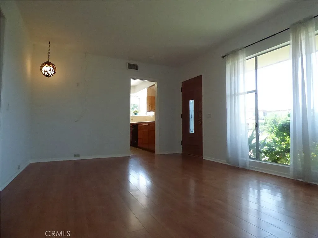 2 bed, 1448 sqft, $3,500 — Photo 4