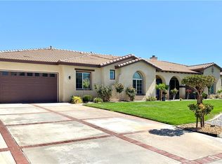 12347 Macintosh St, Apple Valley, CA 92308