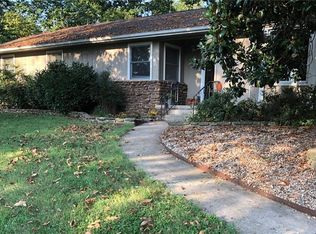 13 Abbey Ln, Bella Vista, AR 72715
