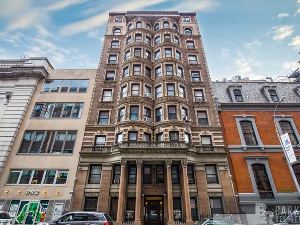 105 East 15th Street image 19 of 26
