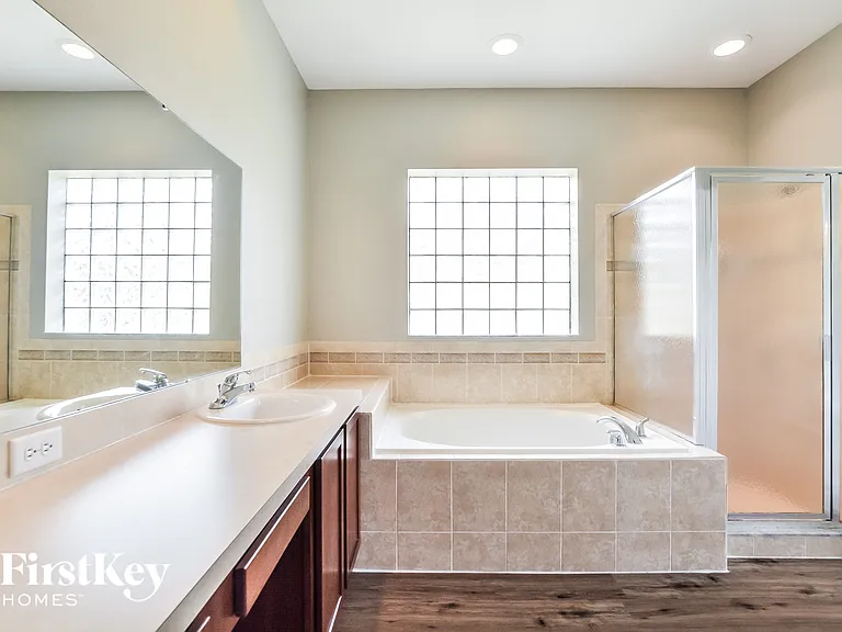 1397 Normandy Heights Cir — Photo 12
