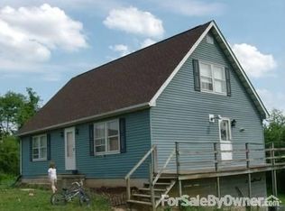 458 Cunningham Dr, Falling Waters, WV 25419